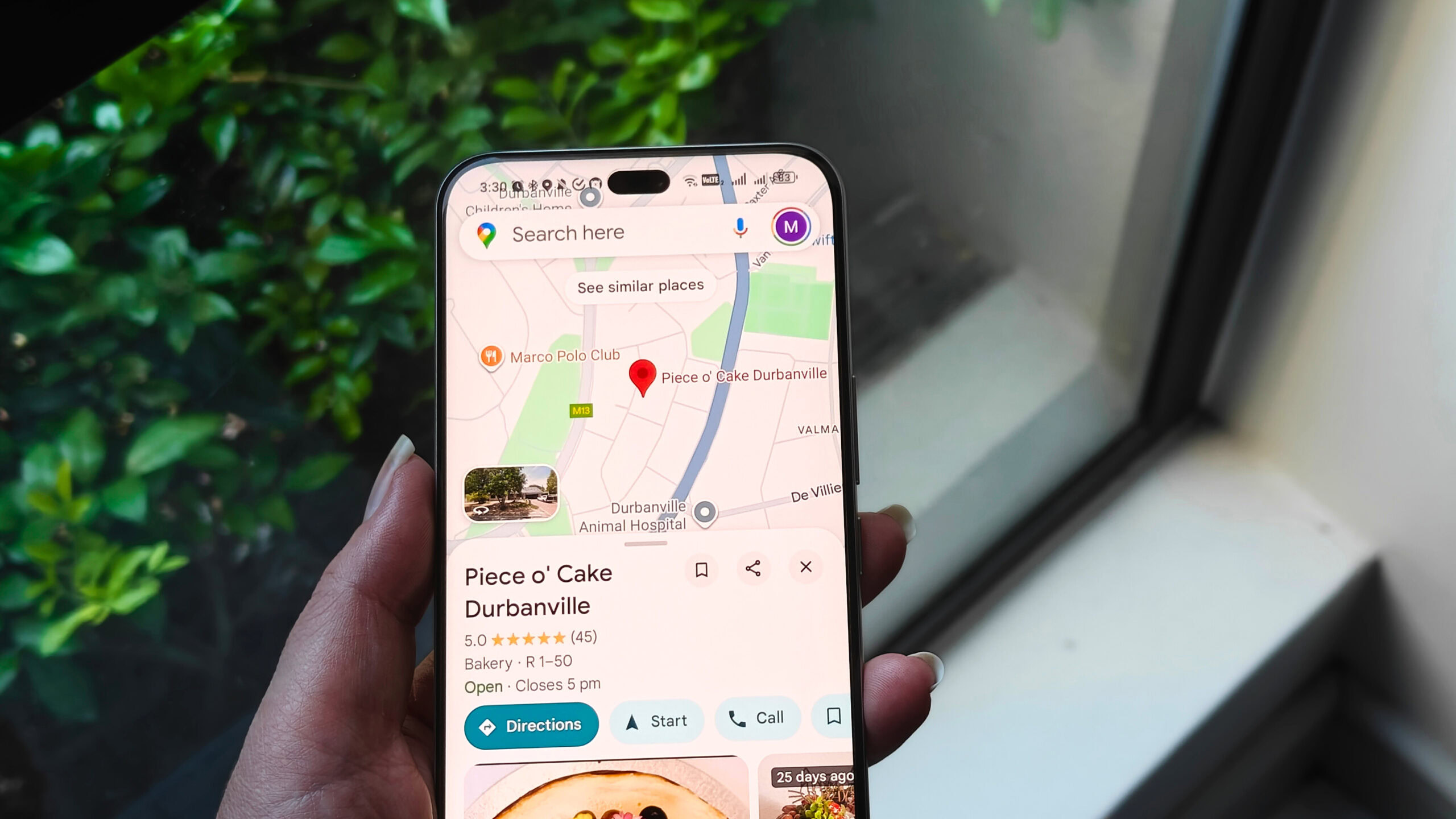 Google Maps ti spinge a fare più recensioni, vista frontale