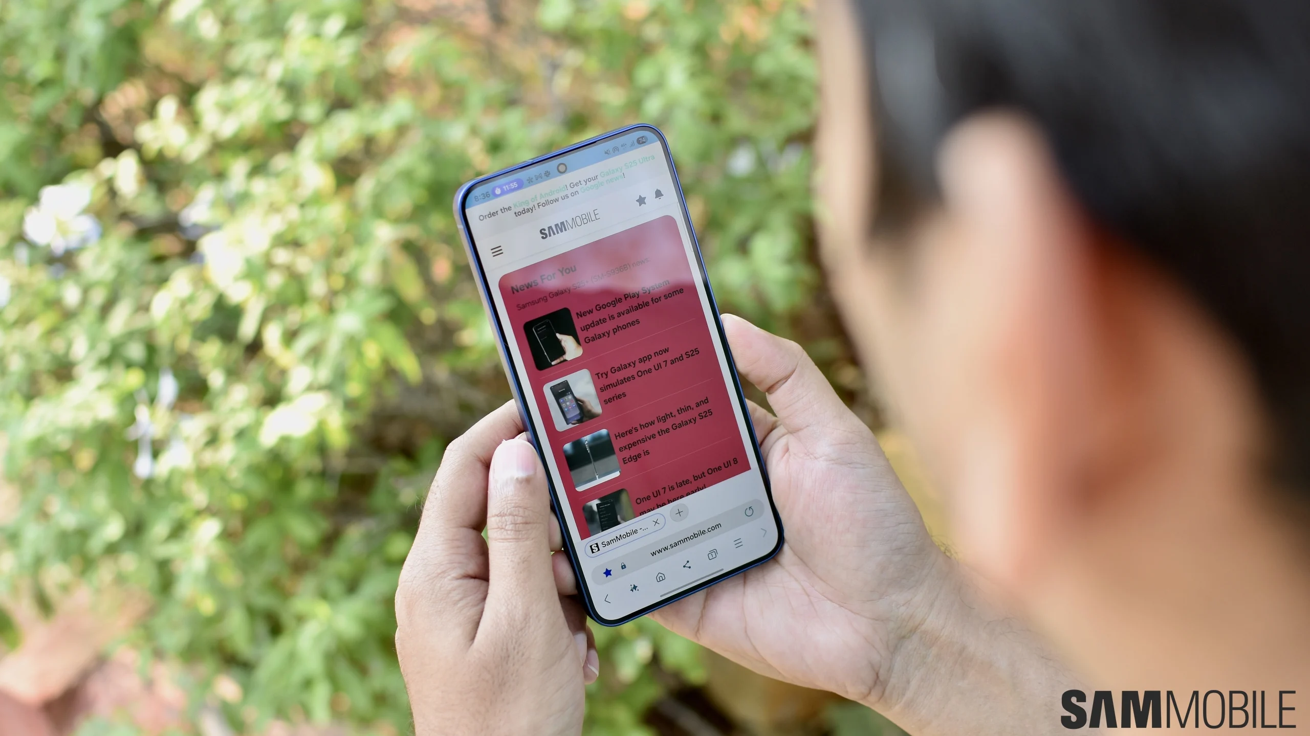 Samsung porta Now Brief fuori dallo smartphone, dettaglio del design