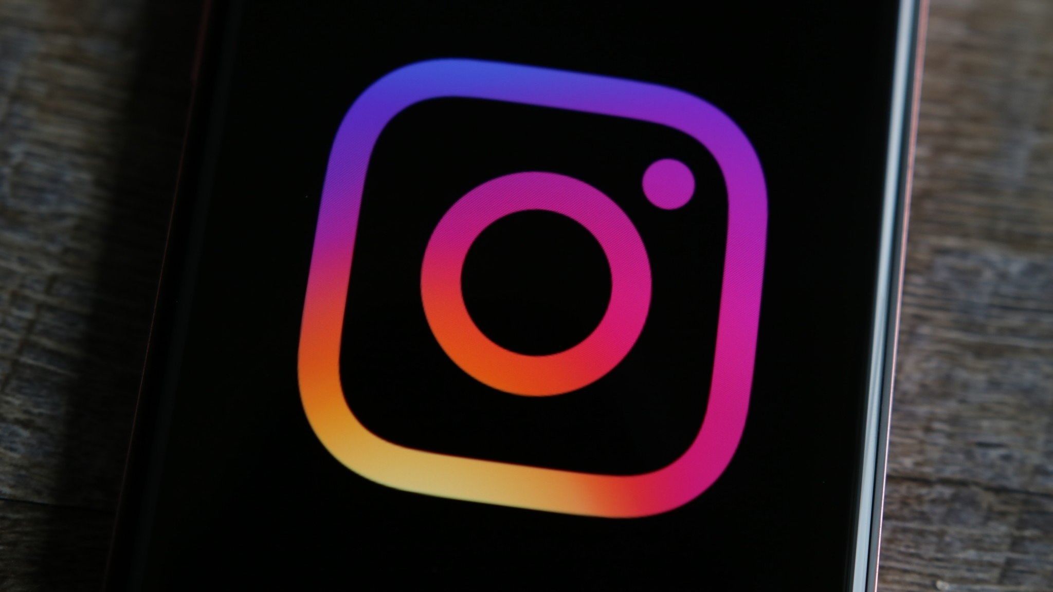 Social vietati agli under 16: guida Android per famiglie e controlli, vista frontale