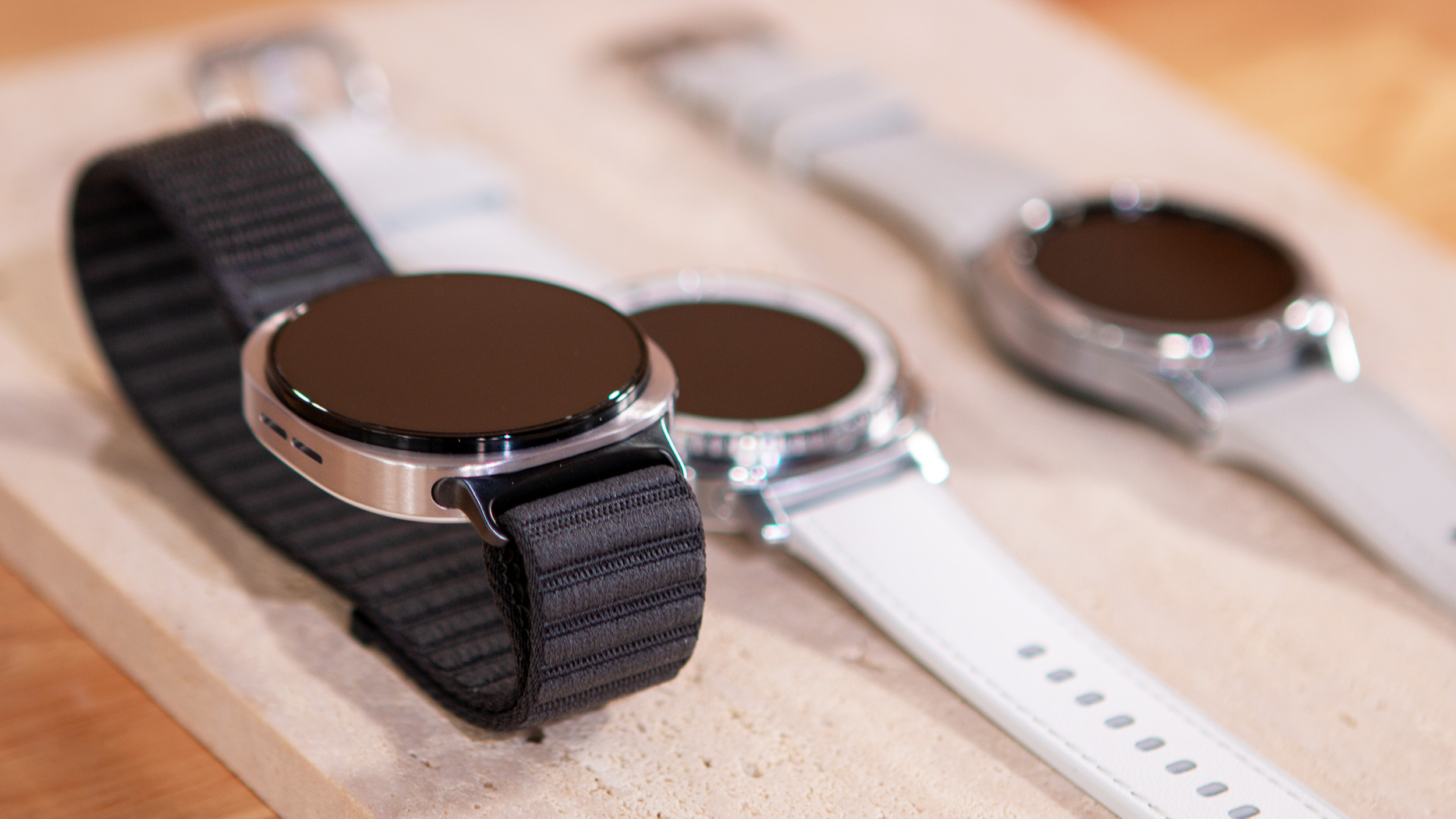 Google Health and Fitbit: mobile health tracking interface